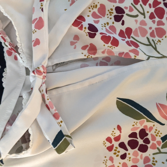 Loft Top - Picture 2 of 3